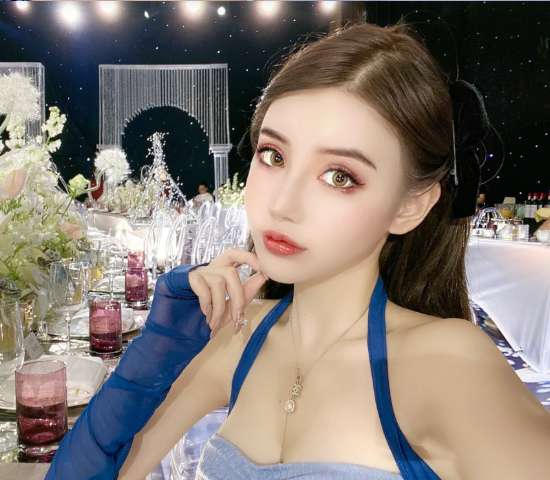 一对短期兼职姐妹花，3p，可变态sm，波涛汹涌